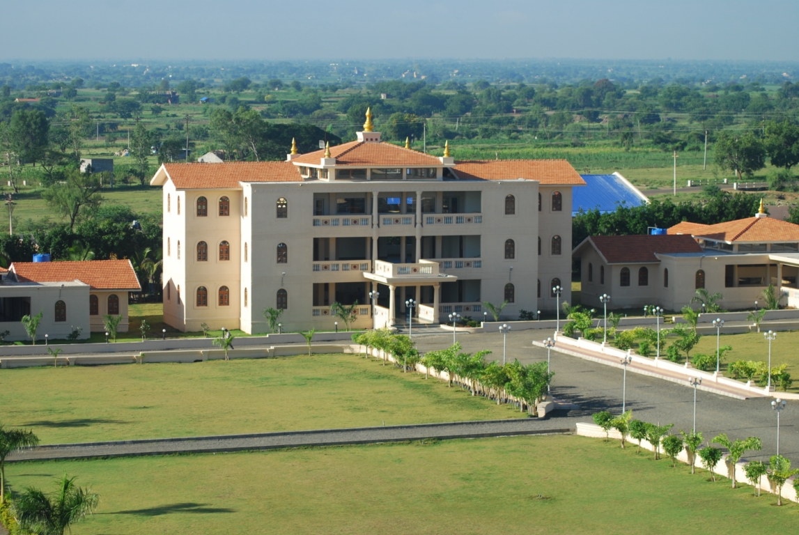 Maeer's-MIT-Vishwashanti-Gurukul-School-vgs-pandharpur-residential-campus-image-1